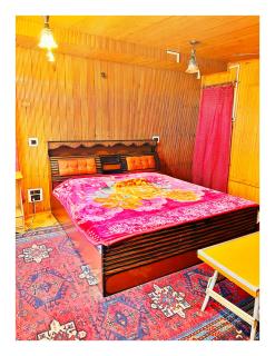 Plato Excellence Accommodation & Transportation - Srinagar - 1
