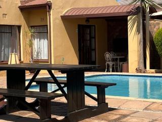 La Casa Mia Guesthouse - 9