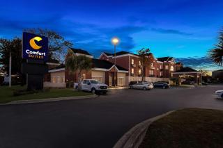 Comfort Suites - 8