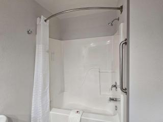Comfort Inn & Suites - St. Louis - 4