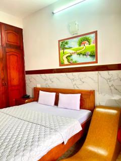 Thùy Dương 2 Hotel Chỉ 2 Phút tới sân bay TÂN SƠN NHÂT-có chỗ đậu xe hơi 4-7-12-50 chỗ - 9