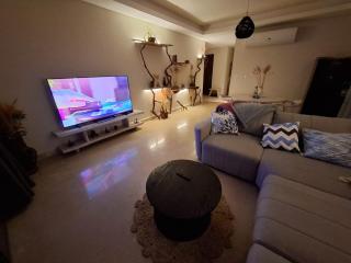Cozy 2 bedroom apt in SheikhZayd - Sheikh Zayed - 3