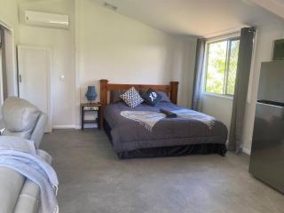 Rosehill cottage and bush retreat - - 2
