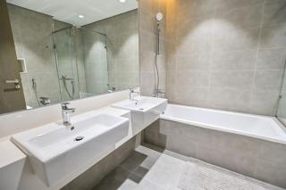 Magnificent 2BR in District One Meydan - 4