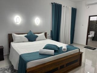 Villa Princess & Apartment - Hikkaduwa - 3