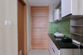 Modern Designed and Strategic Studio Room at Beverly Dago Apartment By Travelio - Bandung - 5