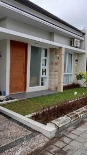 Villa Bougenville Inn - Salakan - 3