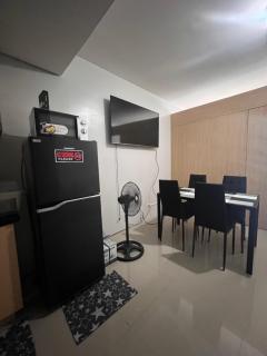 cozy 1 br with netflix and wifi at Grass residences - Manila - 6