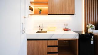 New and Cozy Studio at 88 Avenue Apartment By Travelio - Surabaya - 3