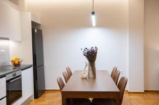 Vibrant Pagrati 2-BD Retreat with Elegant-Modern style - Atene - 1