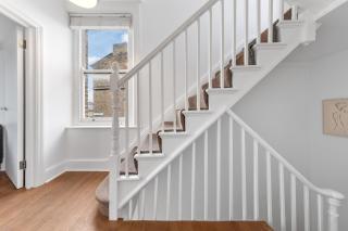 Luxury 4 Bedroom Flat with Stunning Shard View from Terrace in Central London! Next to station, Sleeps 9 - Londra - 3