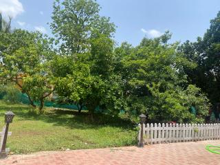 The White House Retreat Poolvilla - Karjat - 9