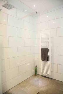 Wunderschöne und moderne Ferienwohnung mit Garten - 3