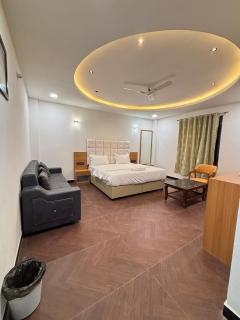 Hotel Samarth Ramgarh - - 6