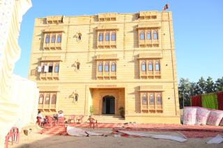 Hotel Samarth Ramgarh - - 3