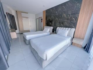 Near Three Town 4Beds 5Baths South Pattaya villa - 1