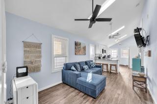 Cozy 3-BR Retreat, Four Blocks to Beach & Boardwalk home - 2