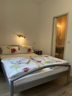 Hotel Haus Schwan Köln - Colónia - 4