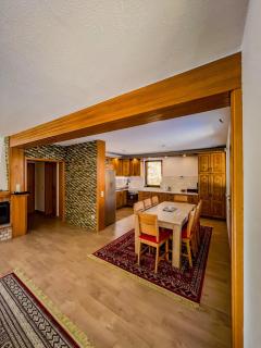 Bjelasnica Alpine Retreat - Cozy Mountain House near Sarajevo - Trnovo - 5