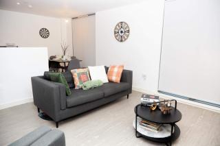 Apartment-Sleeps4-StreetParking-Balcony-Duplex - Manchester - 0