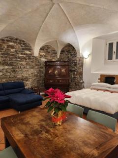 The courtyard of the 6 arches - Garlate - 9