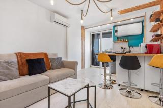 Studio cabine AZUR ,5 min mer -5 min Arena - clim - parking gratuit privée - 4 personnes - Mauguio - 5