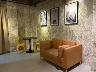 Hams Studio 2 - - 1