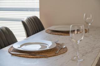 Custom House Square City Centre Retreat - Belfast - 4