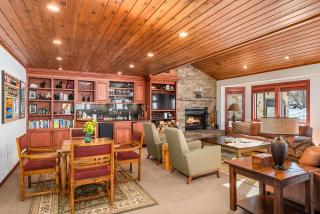 Ski-In Ski-Out Townhome near Adam's Ave Ski Access by The Woodrun V Townhouses - 9