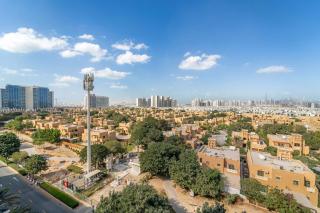 Charming new studio with pool and gym in Al Furjan - 2