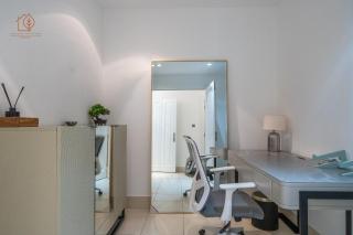 Cozy Old Town 2-Bed Apartment with Burj Khalifa Views 202RH-2 - 2