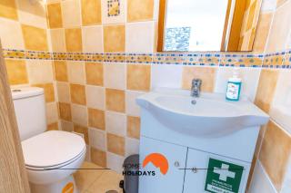 #039 Family Private Pool AC - 2