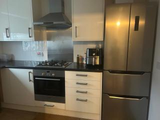 Holiday home - Luton - 0