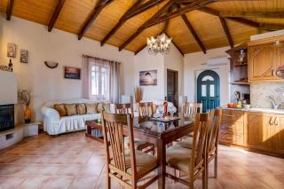 Goudis Villas - Tsoukaladhes - 8