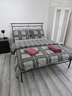 Newly Fitted 2 Bedroom Battersea Flat - Londra - 9
