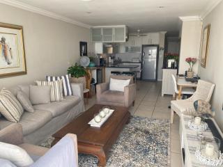 Bright apartment - 2