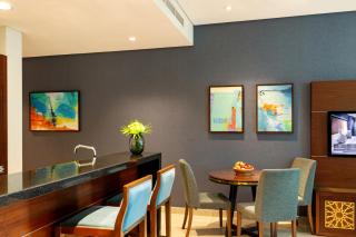 Royal Continental Suites Business Bay - Deluxe Apartments - Dubai - 4