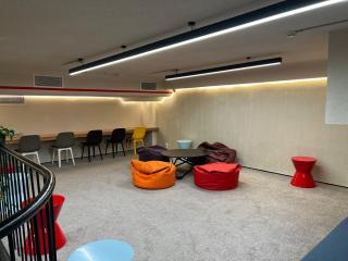 AQ capsule hotel - 3