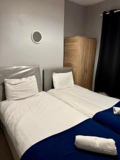 Charming Sefton Park Escape, Pet-friendly - 4