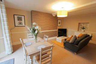 Large clifton one bed flat and parking - Bristol - 9