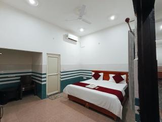 Shri Kanha Prem Seva Sadan - 4