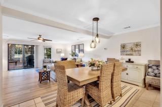 542 Queen's Grant - 9