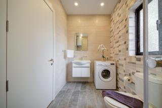 Sliema Exclusive 4-Bedroom Side Seaviews Apartments By ShortLetsMalta - 3