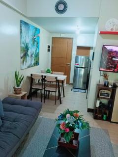 Homey Staycation Across NAIA terminal 3 - Manila - 5