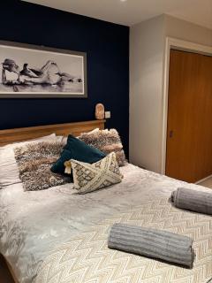 2 bed, 2 bath apartment in Roundhay - Moortown - 8