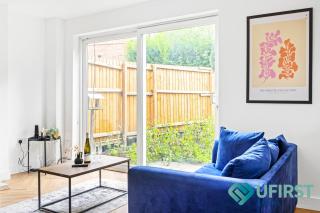 Modern 4BR House - Near City Hospital, Sherwood, Clinton Market, QMC & City Centre - Sleeps 8 - 7