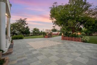 Rajgarh Villa - 6BHK with PVT Pool - Gundipet - 5