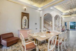 Rajgarh Villa - 6BHK with PVT Pool - Gundipet - 1