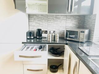 Bethel Suite Canning Town - Free Parking - Londra - 8
