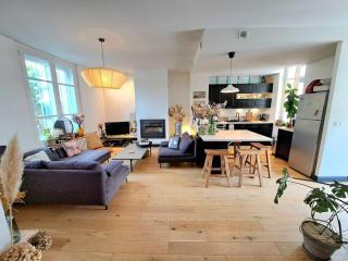 Charming house with pool, near metro - Lione - 9
